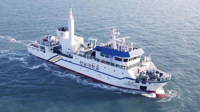 우선협상대상 선박의 설계 모델인 전남대학교 해양연구선 ‘청경호’. STX 제공