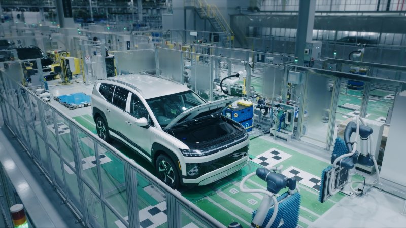 HMGMA에서 생산된 아이오닉9이 품질 점검을 받는 모습. 뉴시스 제공