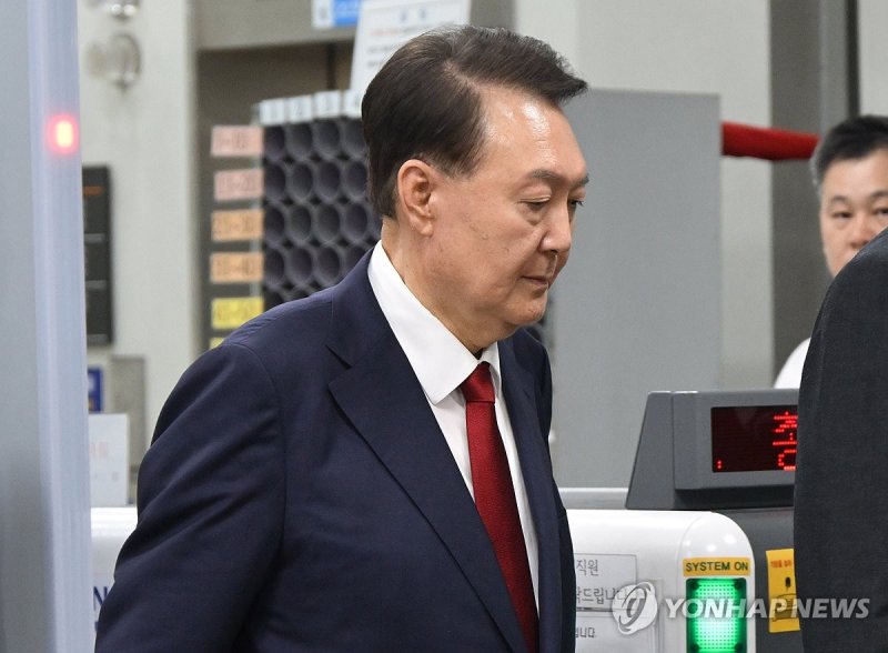 영치금 호소한 尹…재산 80억 신고, 김건희 50억 