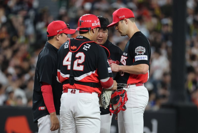 네일은 7월 한 달 훌륭한 투구를 이어가고 있지만 승리와는 인연이 없었다.뉴스1