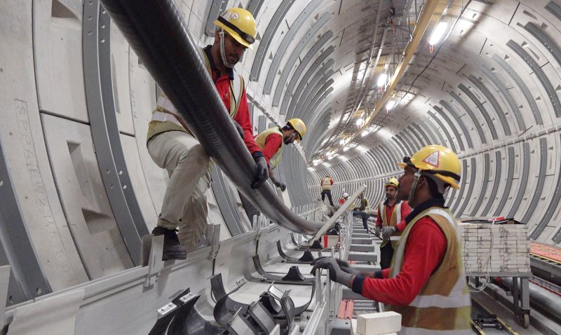 <span id='_stock_code_001440' data-stockcode='001440'>대한전선</span>이 싱가포르에서 400킬로볼트(kV) 프로젝트를 수행하고 있다. 대한전선 제공