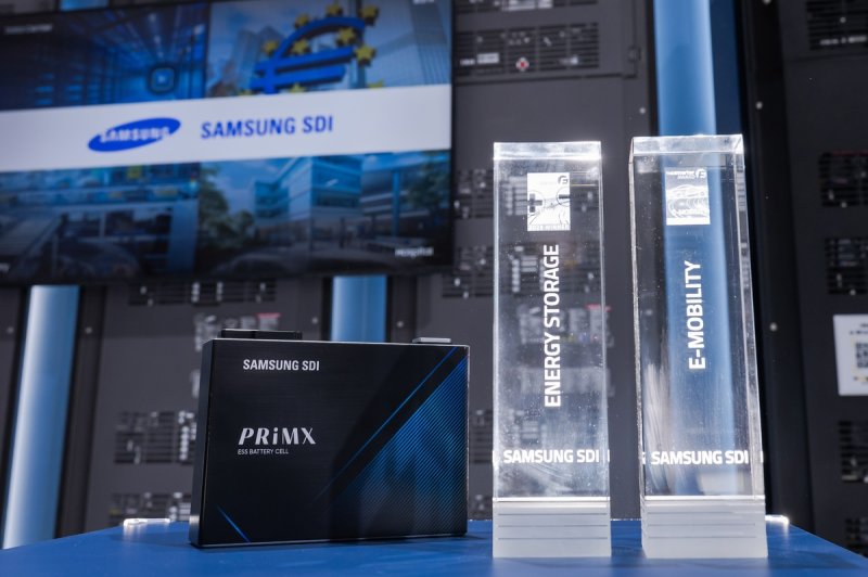지난 5월 열린 '인터배터리 유럽 2025' 부스에 전시된 <span id='_stock_code_006400' data-stockcode='006400'>삼성SDI</span> '어워드 위너' 제품. 연합뉴스