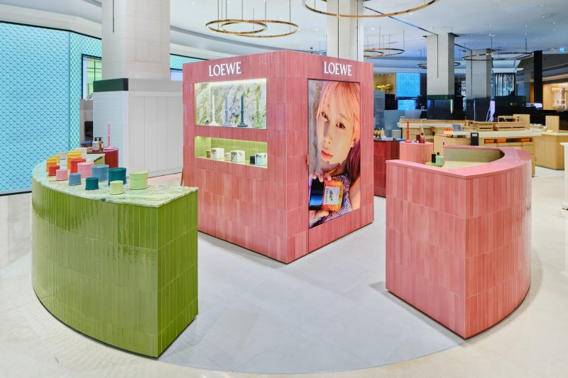 신세계백화점 센텀시티점에 문을 연 로에베 퍼퓸(LOEWE PERFUMES) 매장. 신세계인터내셔날 제공