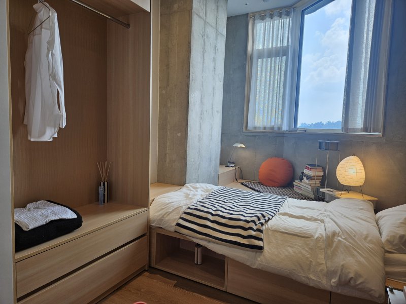 &#39;에피소드 신촌 캠퍼스&#39; 4인실 커뮤니티 타입 개인공간 쇼룸 사진&#x3D;최가영 기자