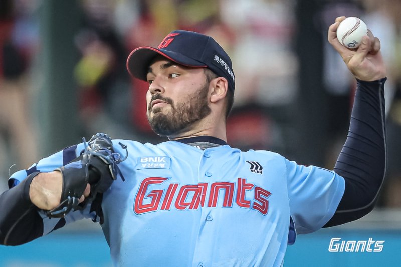 알렉 감보아.롯데 자이언츠 제공