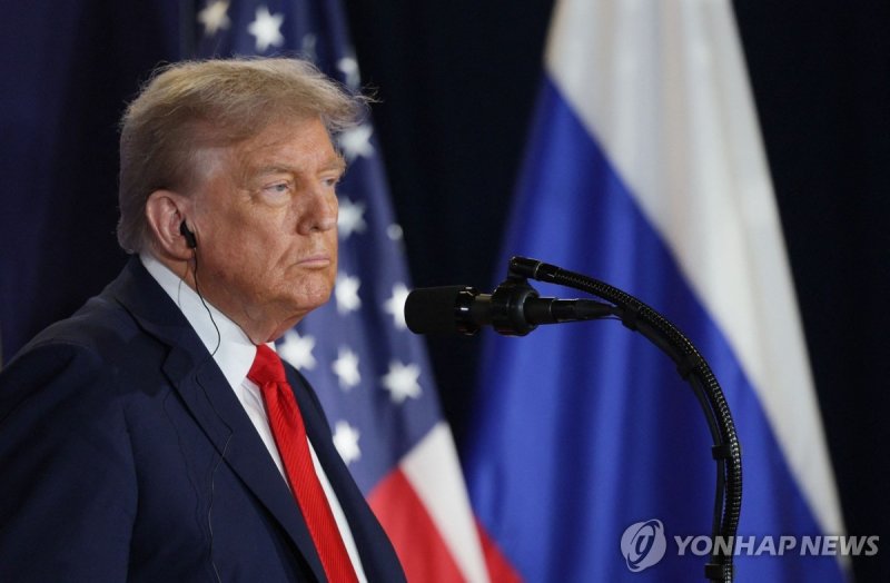 미·러 정상회담 후 기자회견에 나선 도널드 트럼프 미국 대통령. 연합뉴스 제공
