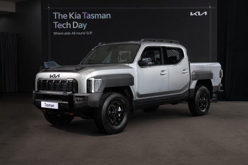 기아 타스만 차량이 전시돼 있는 모습. 뉴시스