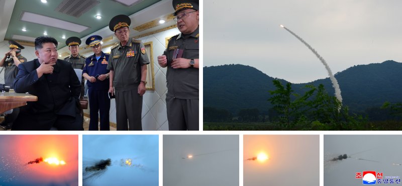 북한 미사일총국은 지난 23일 김정은 국무위원장이 참관한 가운데 성능을 개량한 두 종류의 신형 지대공(반항공) 미사일의 전투적 성능검열을 위하여 각이한 목표들에 대한 사격을 진행했다고 조선중앙통신이 24일 보도했다. 조선중앙통신캡처·연합뉴스