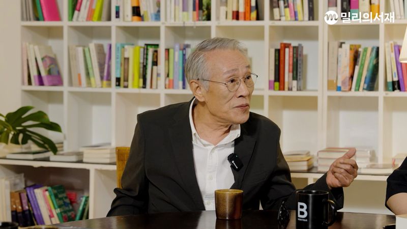 kt <span id='_stock_code_418470' data-stockcode='418470'>밀리의서재</span>, ‘문학감상회’ 황석영 작가편 공개