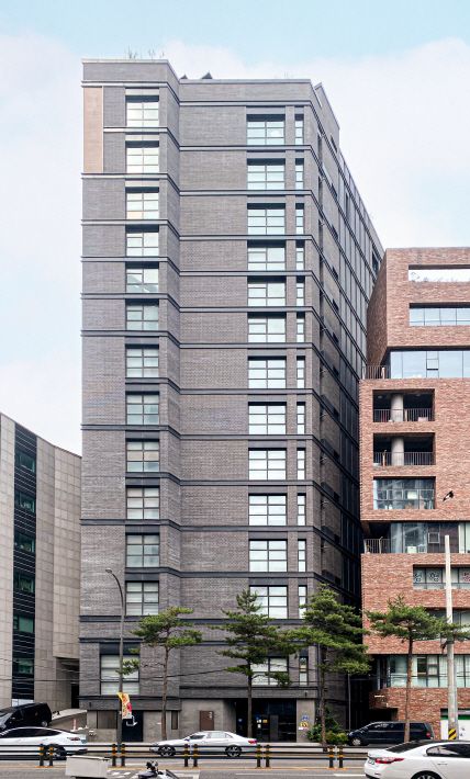 &#39;에피소드 컨비니 신당&#39; 외관. <span id='_stock_code_034730' data-stockcode='034730'>SK</span>디앤디 제공