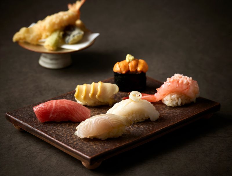 서울신라호텔 일식당 ‘아리아께’ 모둠스시. <span id='_stock_code_008770' data-stockcode='008770'>호텔신라</span> 제공