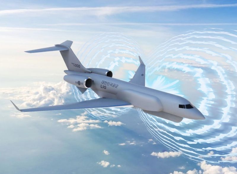 <span id='_stock_code_079550' data-stockcode='079550'>LIG넥스원</span>이 체계통합을 추진하는 한국형 전자전기 형상. LIG넥스원 제공