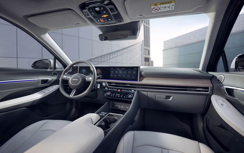 현대차가 29일 출시한 '2026 쏘나타 디 엣지' 내부 인테리어. 현대자동차 제공