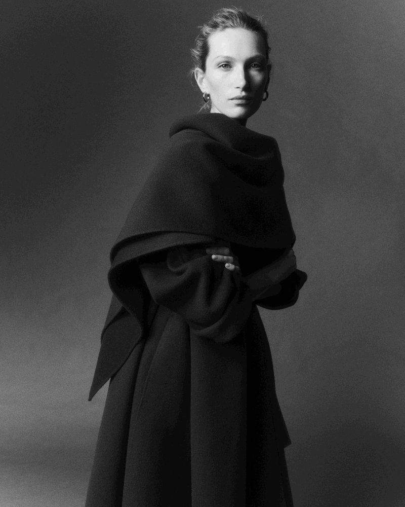 미국 럭셔리 패션브랜드 라파예트 148 뉴욕(LAFAYETTE 148 <span id='_stock_code_160550' data-stockcode='160550'>NEW</span> YORK) 화보. 신세계인터내셔날 제공