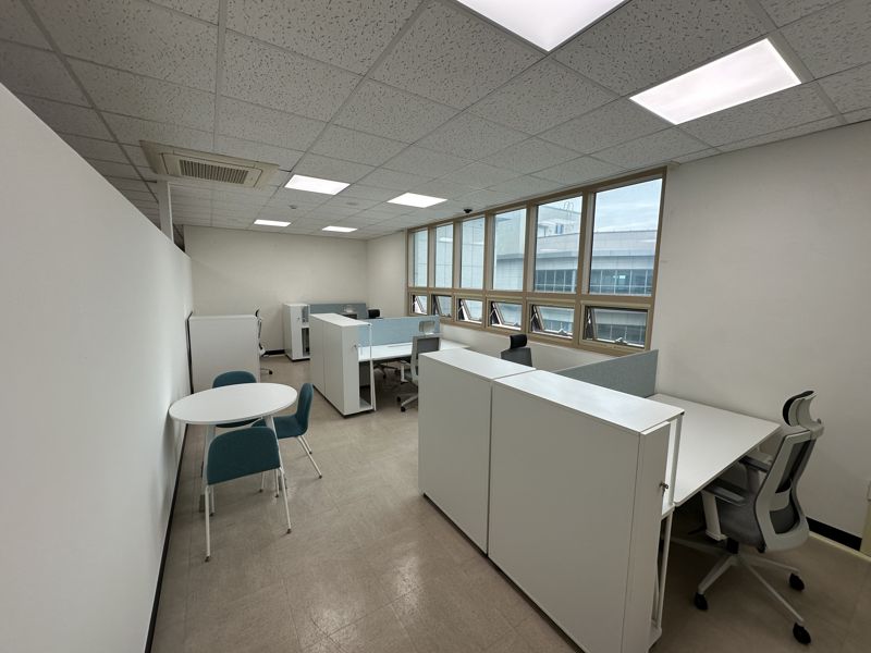 국립한국해양대학교 서부산융합캠퍼스에 조성된 기업 소호사무실 공간. 국립한국해양대학교 제공