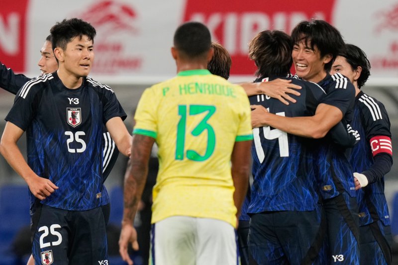 일본, 브라질과 평가전서 3-2 역전골.뉴시스
