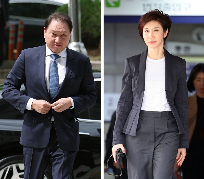최태원 SK그룹 회장(왼쪽)과 노소영 아트센터 나비 관장. 사진&#x3D;뉴시스