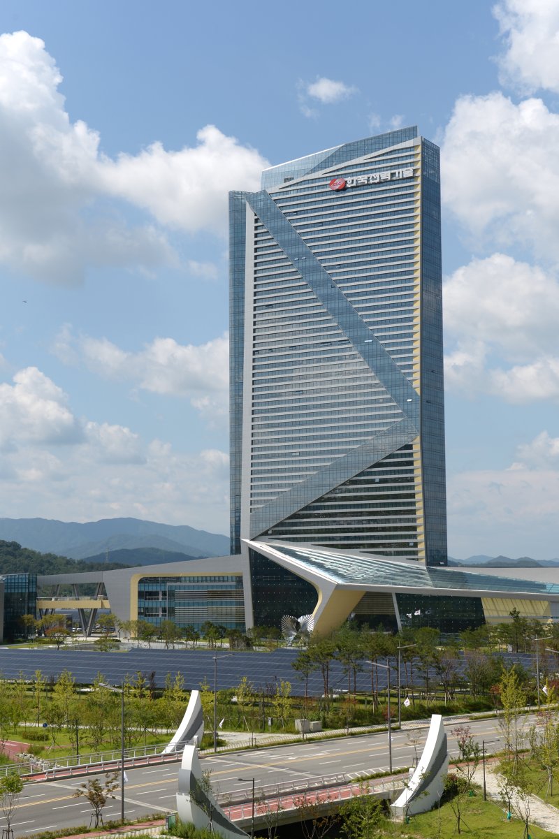 경북혁신도시에 위치한 한국전력기술 전경.