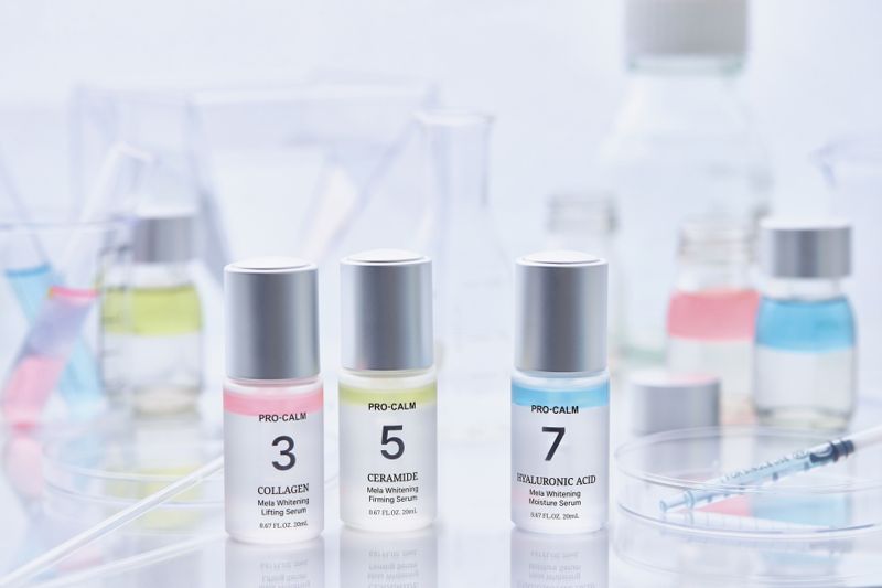 프로-캄 멜라 화이트닝 세럼 3종. <span id='_stock_code_008930' data-stockcode='008930'>한미사이언스</span> 제공. 