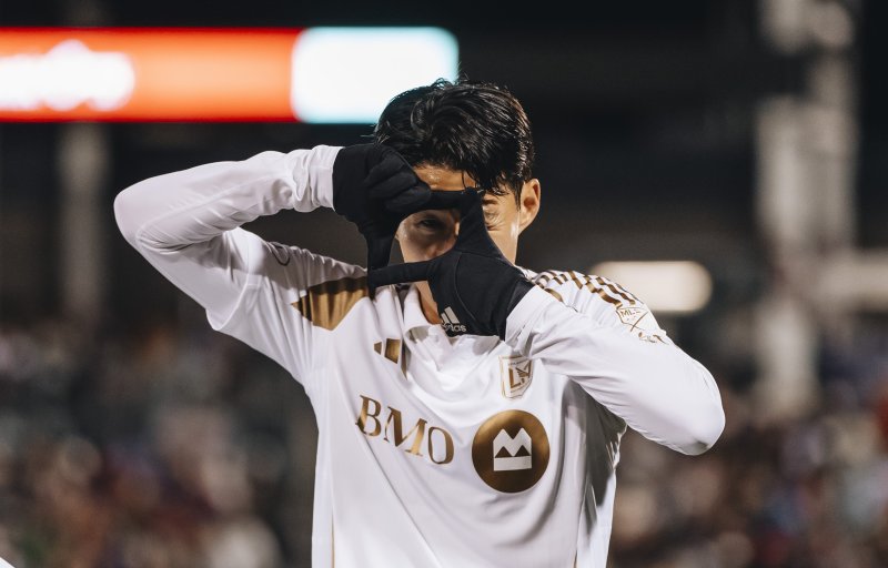 [서울=뉴시스] 미국 프로축구 메이저리그사커(MLS) 로스앤젤레스FC(LAFC)의 손흥민. (사진=LAFC SNS 캡처) 2025.10.19. photo@newsis.com *재판매 및 <span id='_stock_code_012030' data-stockcode='012030'>DB</span> 금지 /사진=뉴시스
