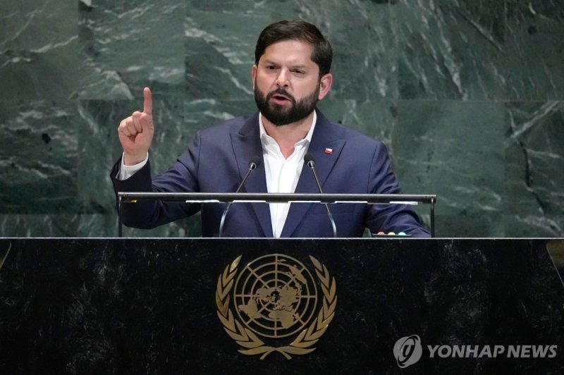 지난달 23일(현지시간) 유엔총회에서 가브리엘 보리치 칠레 대통령이 연설하고 있다. 연합뉴스