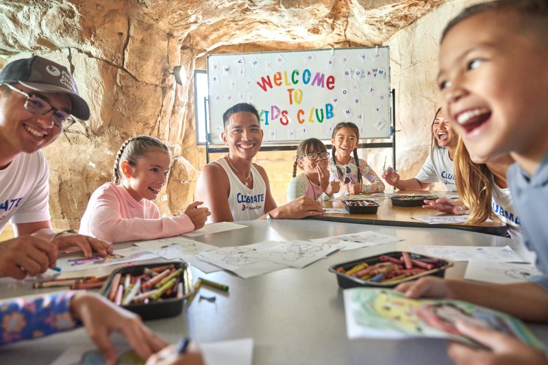 겨울에도 뜨거운 PIC괌... 낮에는 액티비티, 밤에