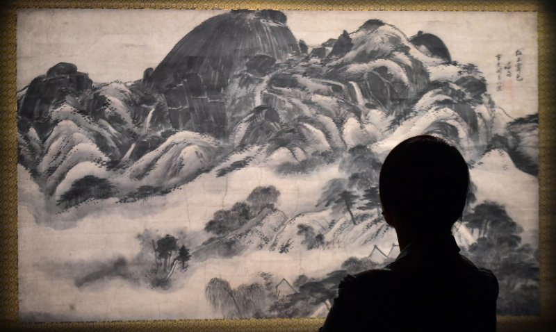 이건희회장 기증품인 <span id='_stock_code_001140' data-stockcode='001140'>국보</span> 인왕제색도. 뉴시스 