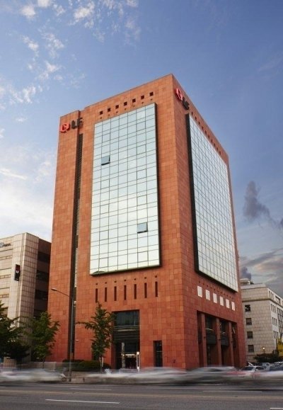 <span id='_stock_code_093050' data-stockcode='093050'>LF</span> 사옥 전경. LF 제공
