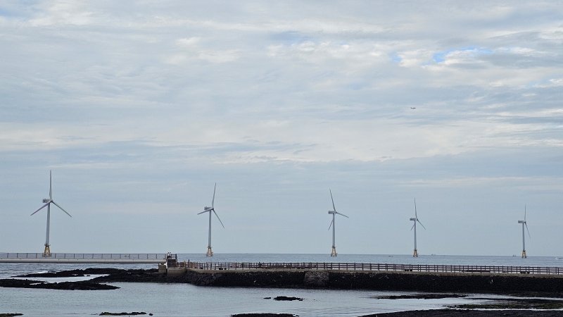 제주시 한경면에 위치한 탐라해상풍력발전.뉴스1