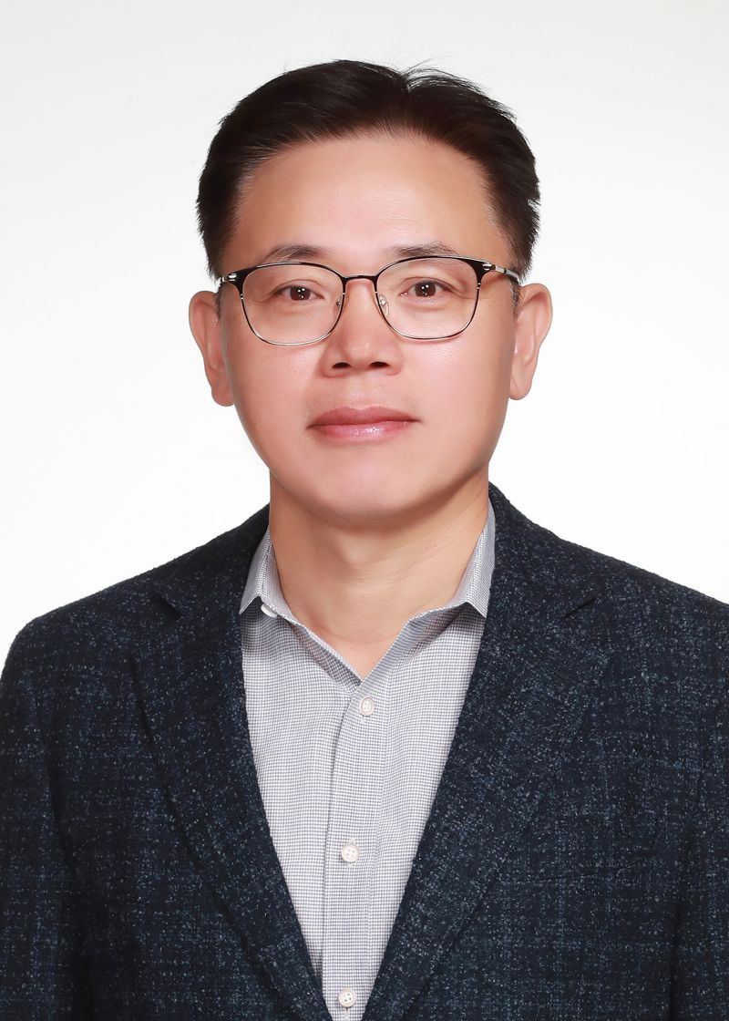 김동춘 <span id='_stock_code_051910' data-stockcode='051910'>LG화학</span> 신임 CEO. LG화학 제공