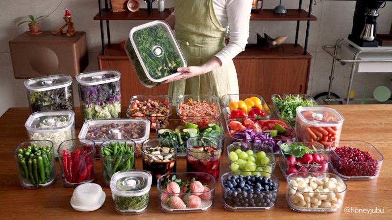 마에스트로 진공용기. <span id='_stock_code_115390' data-stockcode='115390'>락앤락</span> 제공.