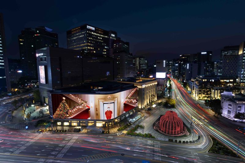 <span id='_stock_code_004170' data-stockcode='004170'>신세계</span>백화점, 본점 외관 사진. 신세계백화점 제공