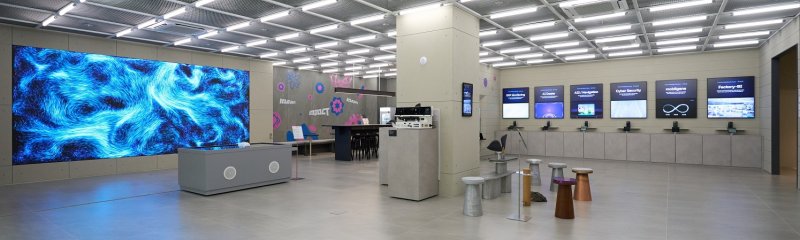 <span id='_stock_code_307950' data-stockcode='307950'>현대오토에버</span> &#39;이노엑스 스튜디오(InnoX Studio)&#39; 내부 전경. 사진&#x3D;현대오토에버