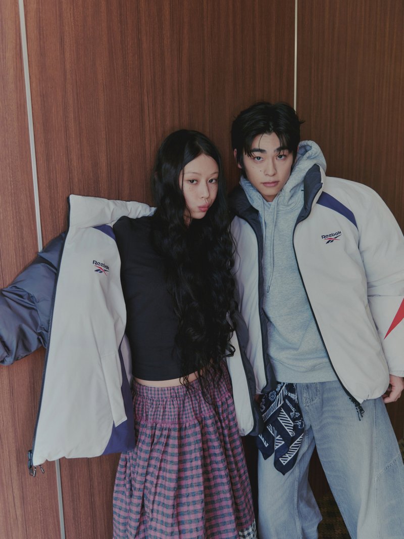 리복 벡터 리버서블 볼패딩 <span id='_stock_code_093050' data-stockcode='093050'>LF</span> 제공