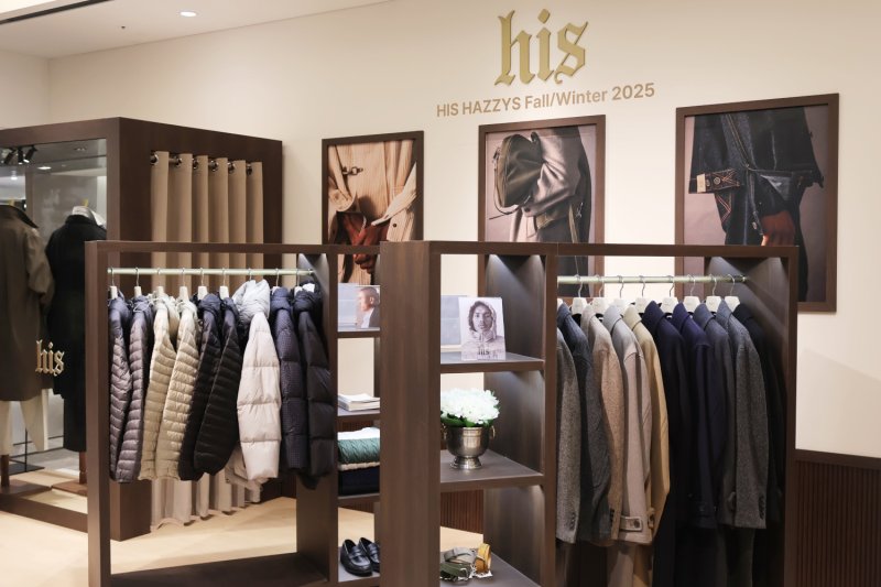 <span id='_stock_code_004170' data-stockcode='004170'>신세계</span>백화점 강남점에서 열리는 헤지스(HAZZYS)의 서브 라인 히스 헤지스 팝업스토어 전경. <span id='_stock_code_093050' data-stockcode='093050'>LF</span> 제공