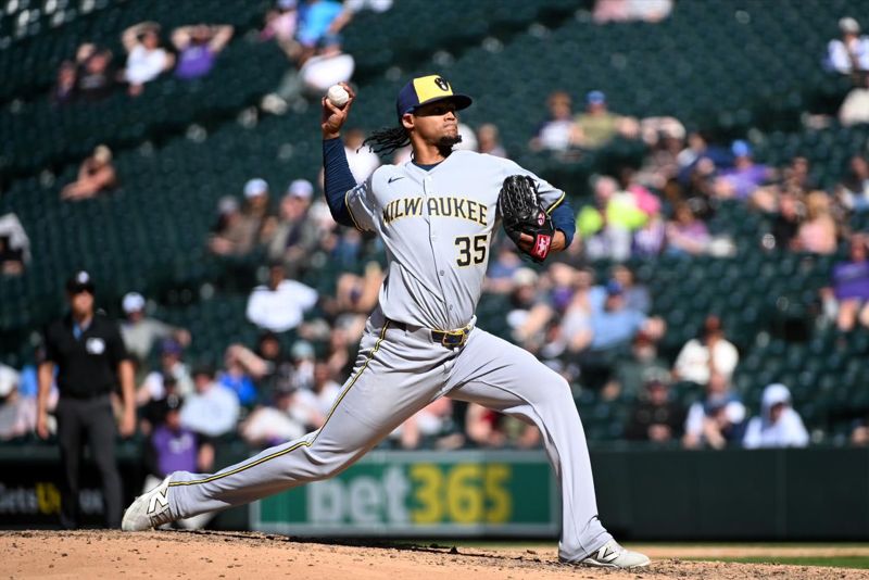 롯데 새 외국인 투수 엘빈 로드리게스. 롯데자이언츠 제공