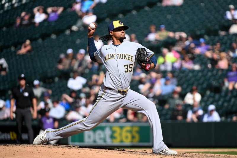 롯데 새 외국인 투수 엘빈 로드리게스