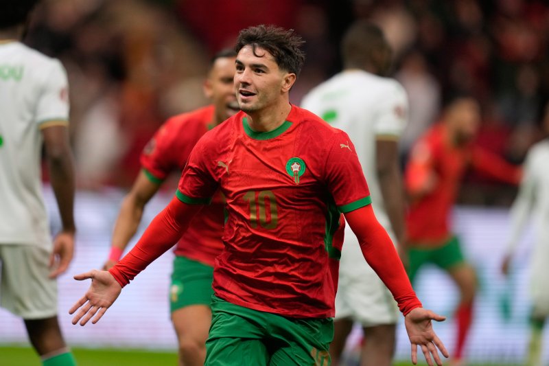 모로코의 브라힘 디아스(레알 마드리드)가 21일(현지 시간) 모로코 라바트의 프린스 물레이 압델라 스타디움에서 열린 2025 아프리카 네이션스컵(AFCON) 개막전 조별리그 A조 코모로와 경기 후반 10분 선제골을 넣은 후 세리머니하고 있다. 국제축구연맹(FIFA) 랭킹 11위인 모로코가 108위인 코모로를 2-0으로 꺾고 1승을 챙겼다. 뉴시스